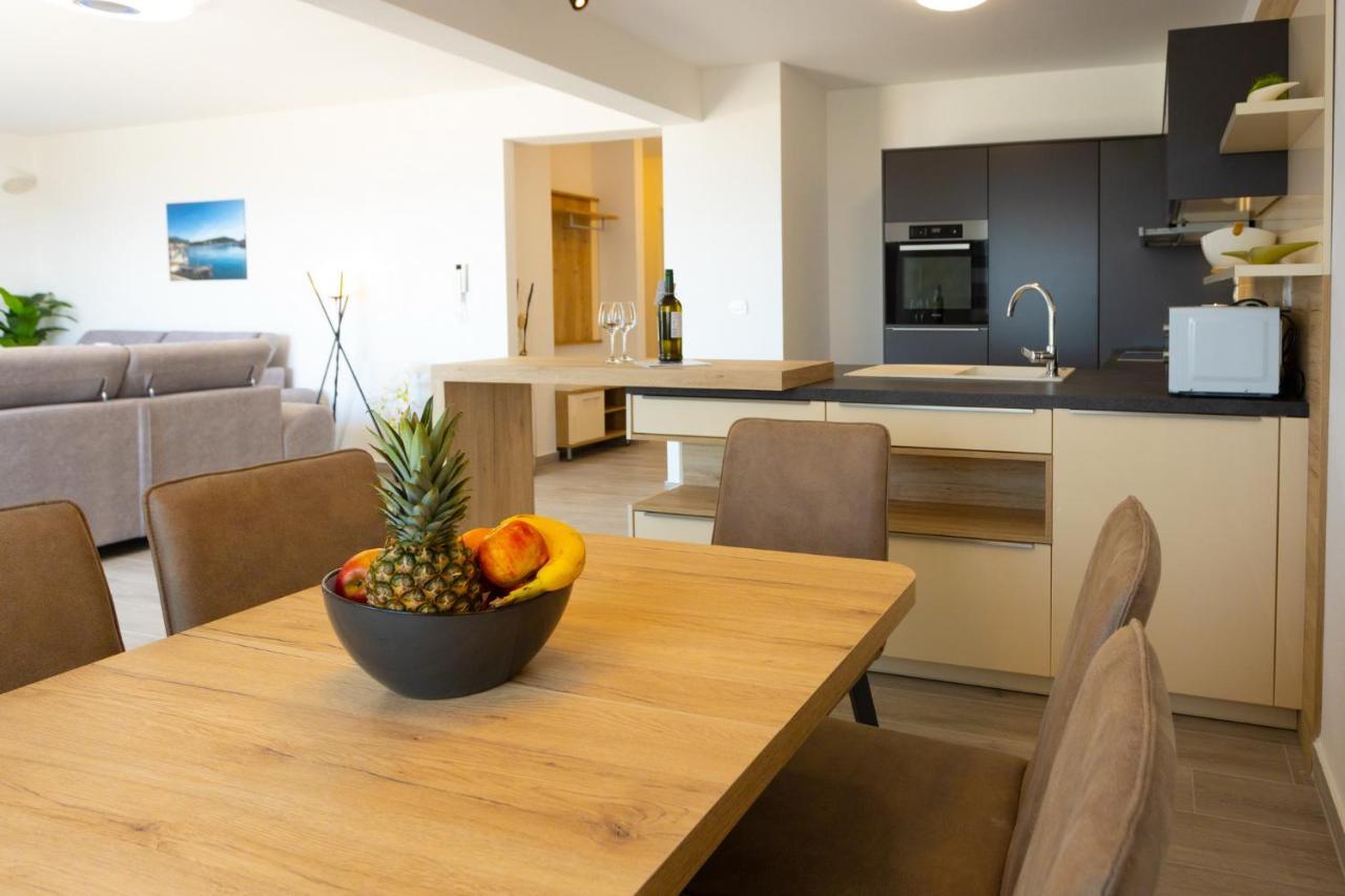 Apartments Jasa Deluxe Makarska Exterior foto