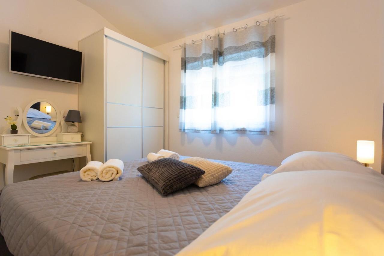 Apartments Jasa Deluxe Makarska Exterior foto