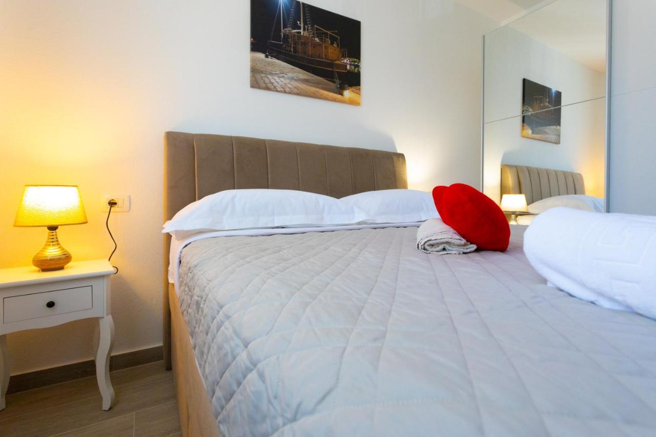 Apartments Jasa Deluxe Makarska Exterior foto