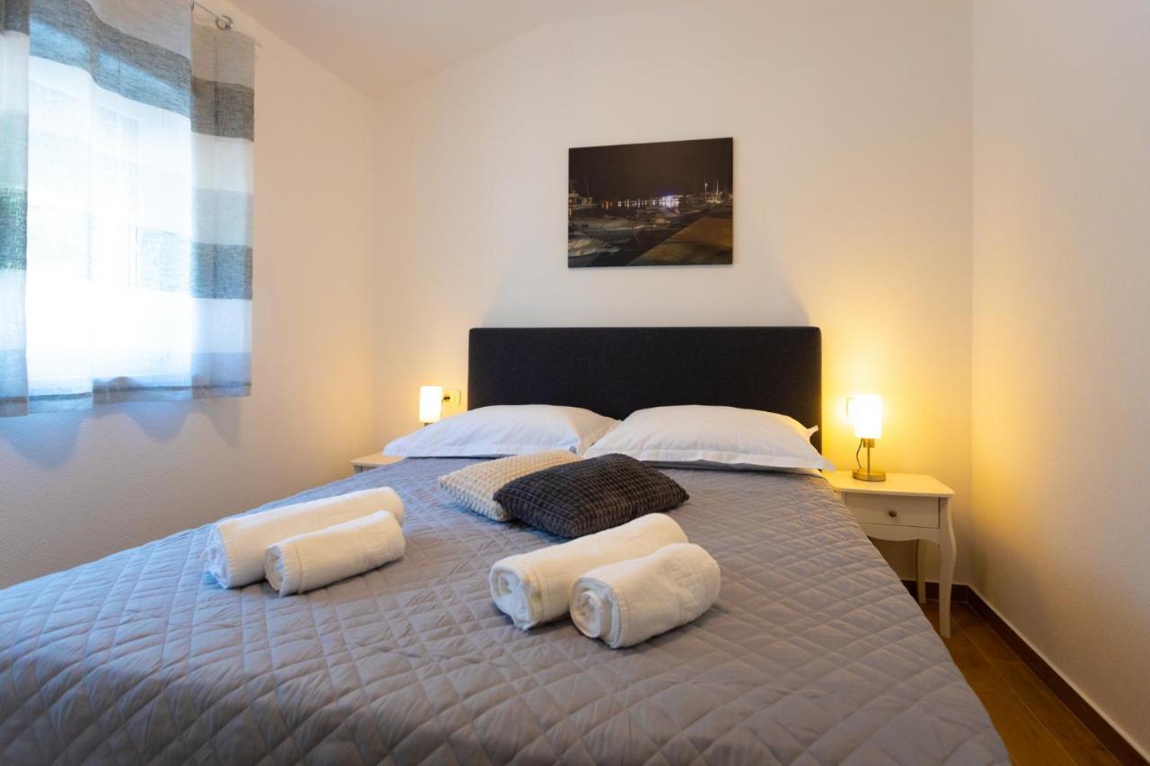 Apartments Jasa Deluxe Makarska Exterior foto